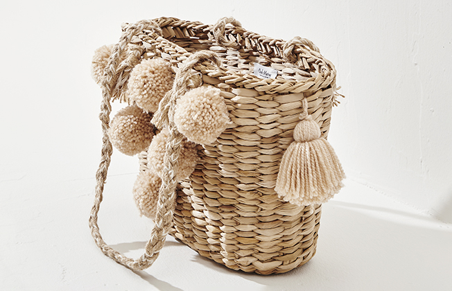 Straw Bag Round Form with Bobble