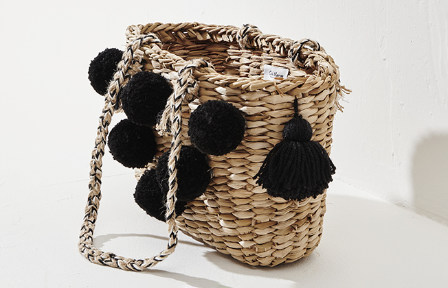 Straw Bag Round Form with Bobble