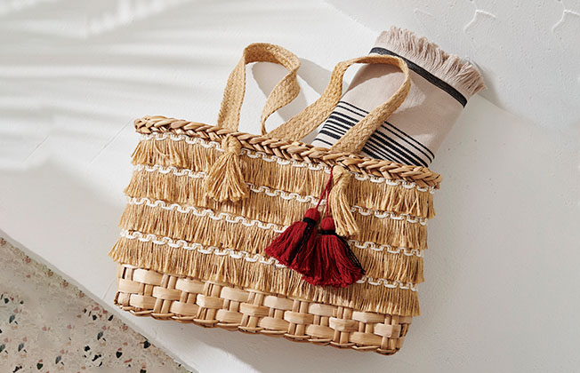 Square Straw Bag Jute Tassel